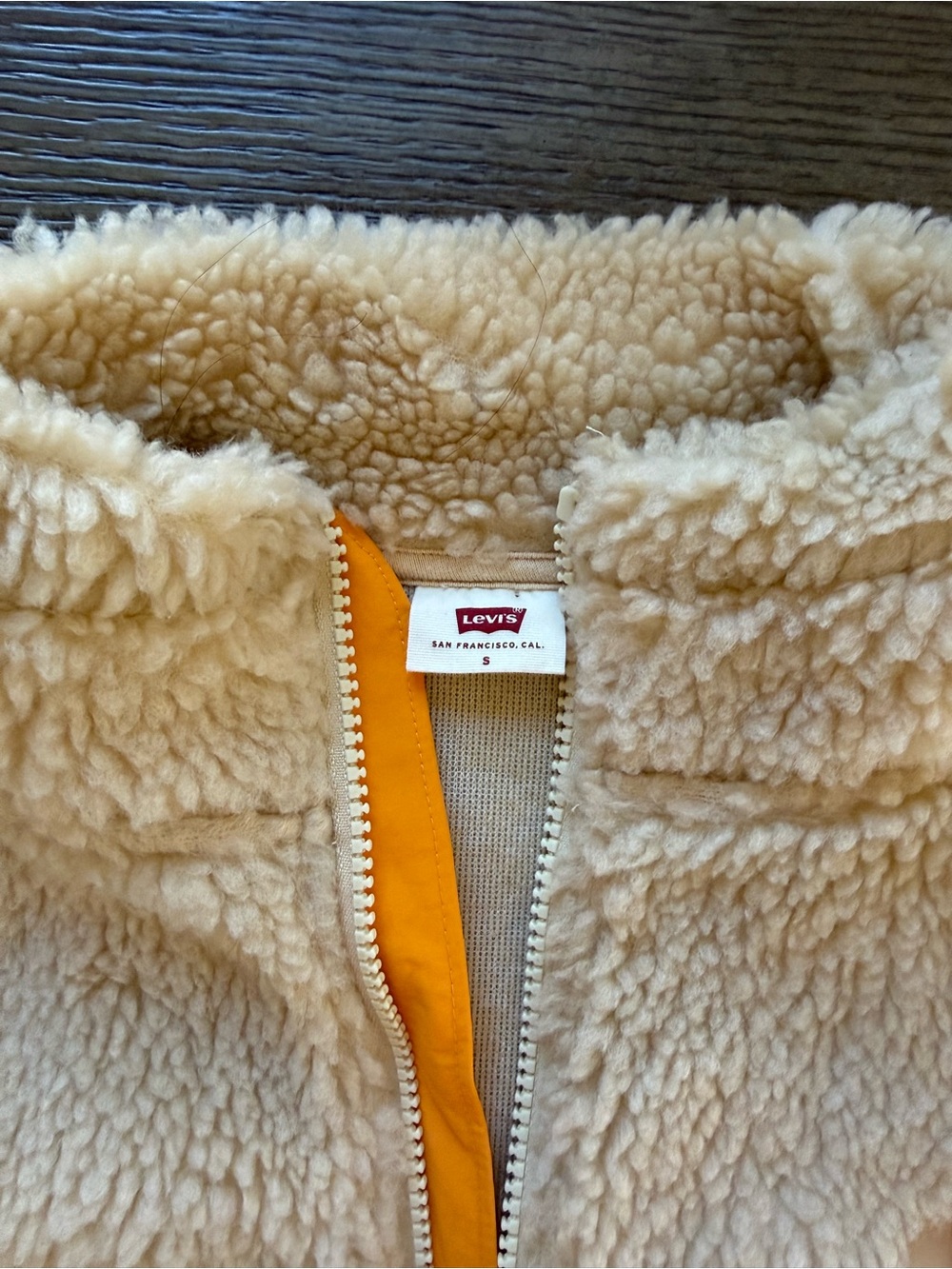 Levi's Women’s Cream Sherpa Fleece Vest with Orange Trim - Picture 4 of 8